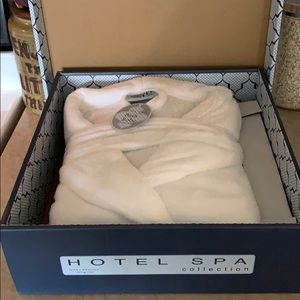 Luxurious White Bathrobe